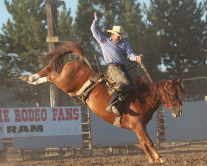 McMinnville Rodeo-Saddle Bronc Riding-4430