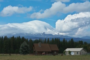 新雪のMt Adamsは雲の中-5655