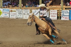 spray-rodeo-barrel-racing-5060_27416039621_o