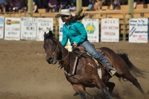 spray-rodeo-barrel-racing-5254_26878831154_o