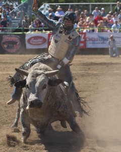 new-port-lincoln-county-fair-rodeo-bull-ride-0083_28927901140_o